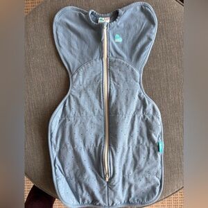 Love to Dream Blue Swaddle Small 2.5 TOG